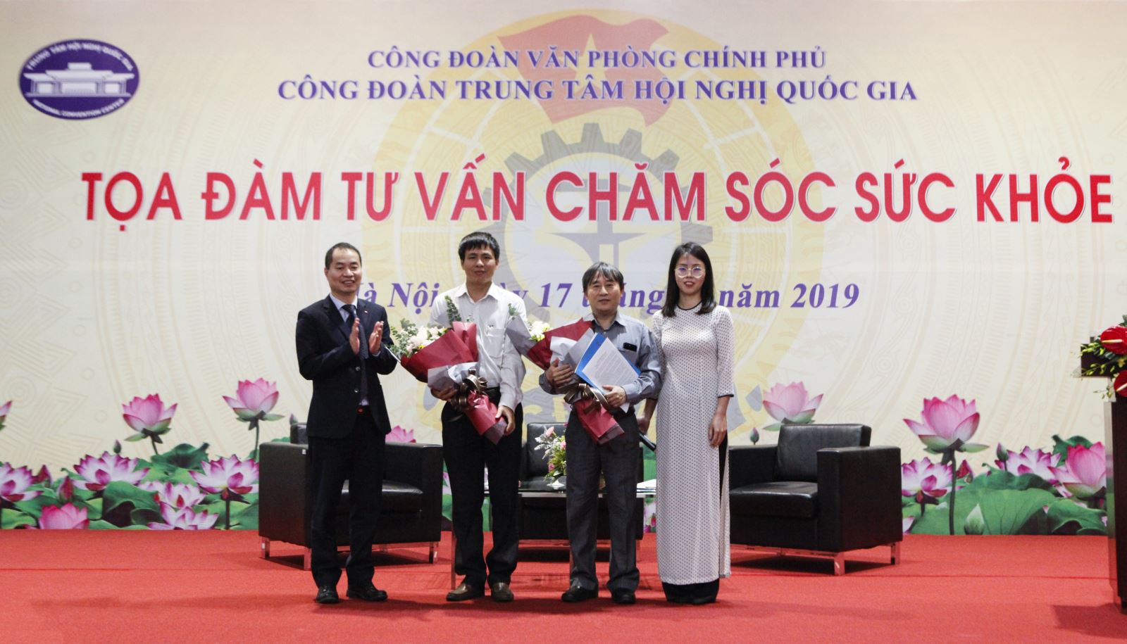 TỌA ĐÀM TƯ VẤN CHĂM SÓC SỨC KHỎE 2019