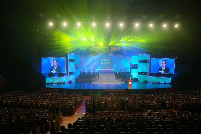CẢ NƯỚC CHUNG TAY VÌ NGƯỜI NGHÈO 2019